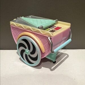 L.O.L. Surprise! Ice Cream Cart Toy Convertible Parts & Colorful